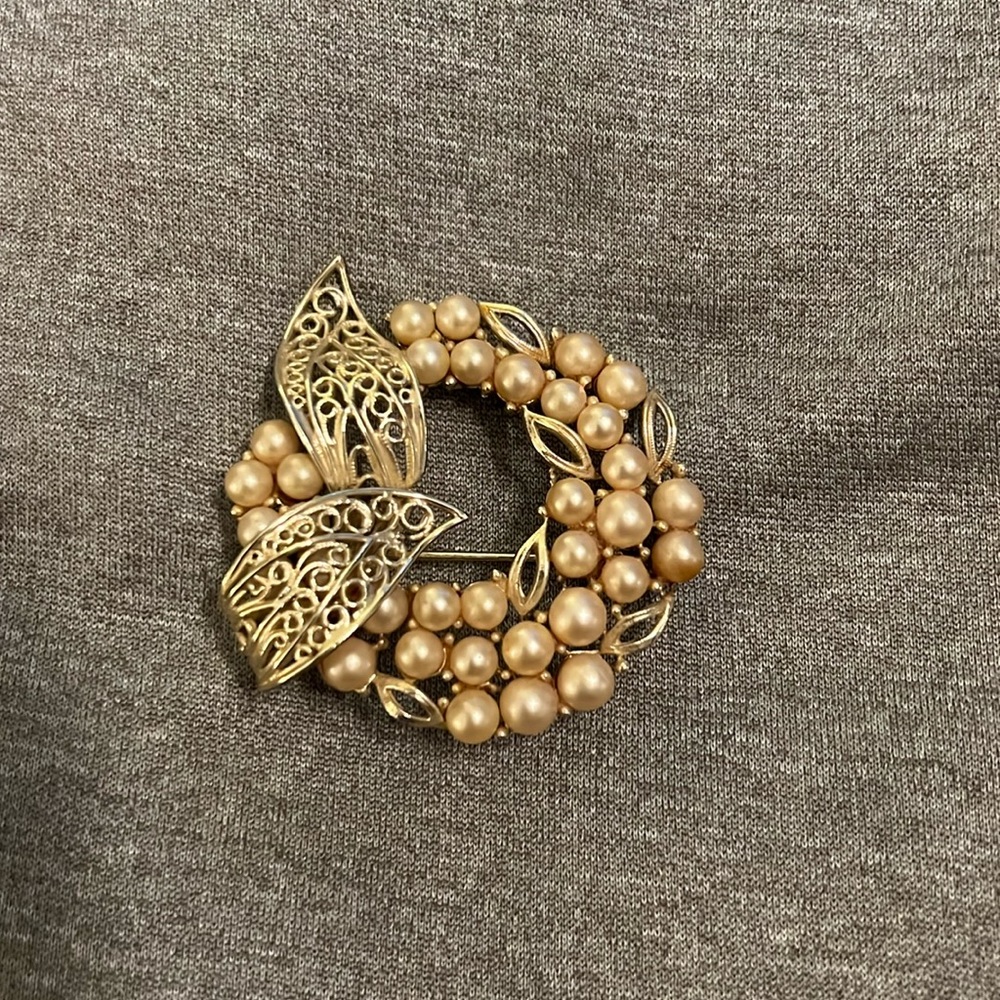 brooch